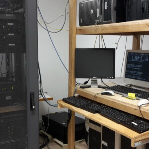 Der Serverraum. Habe ich schon erwähnt, dass wir Linux nutzen?